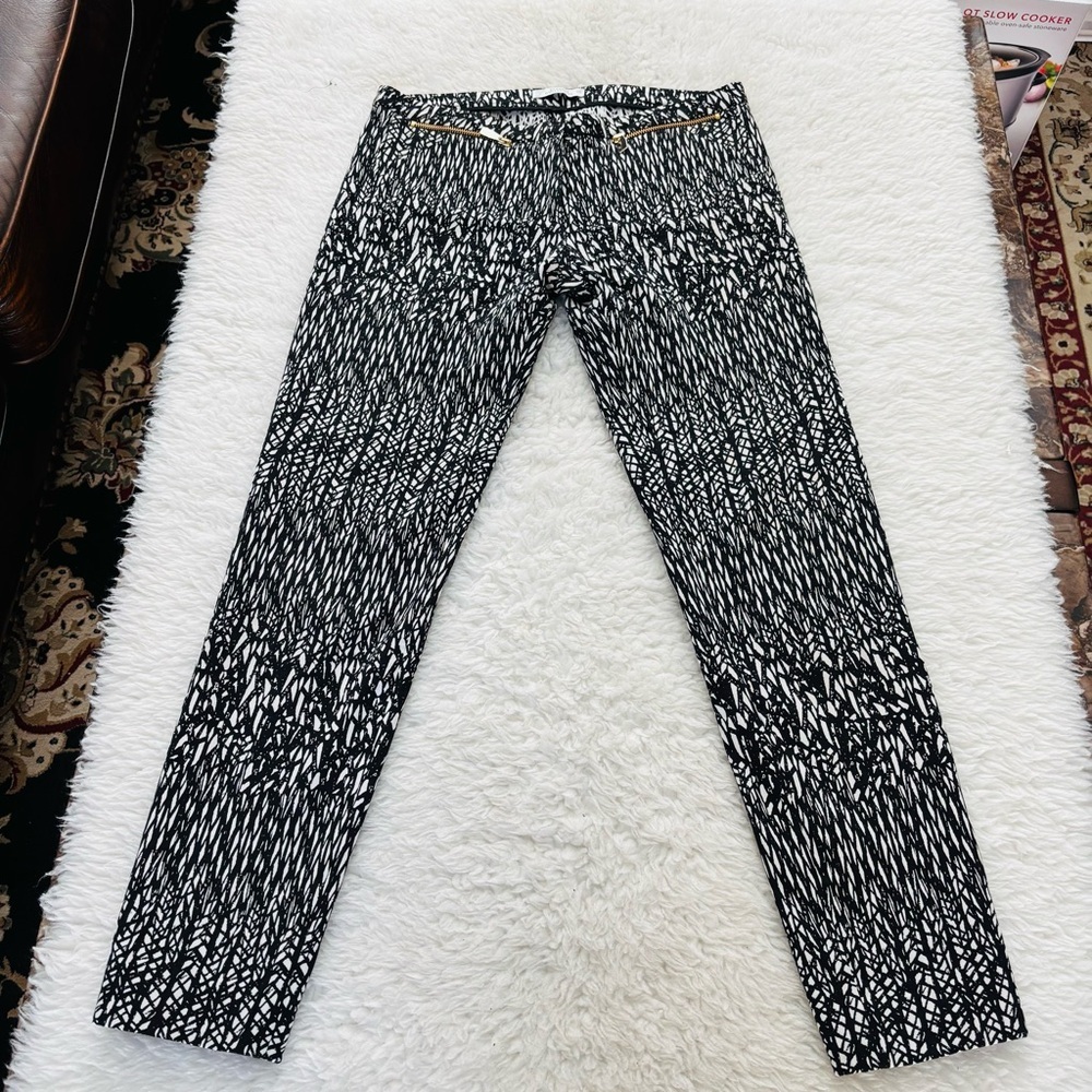 Black & White Patterned Women's Slim Pants